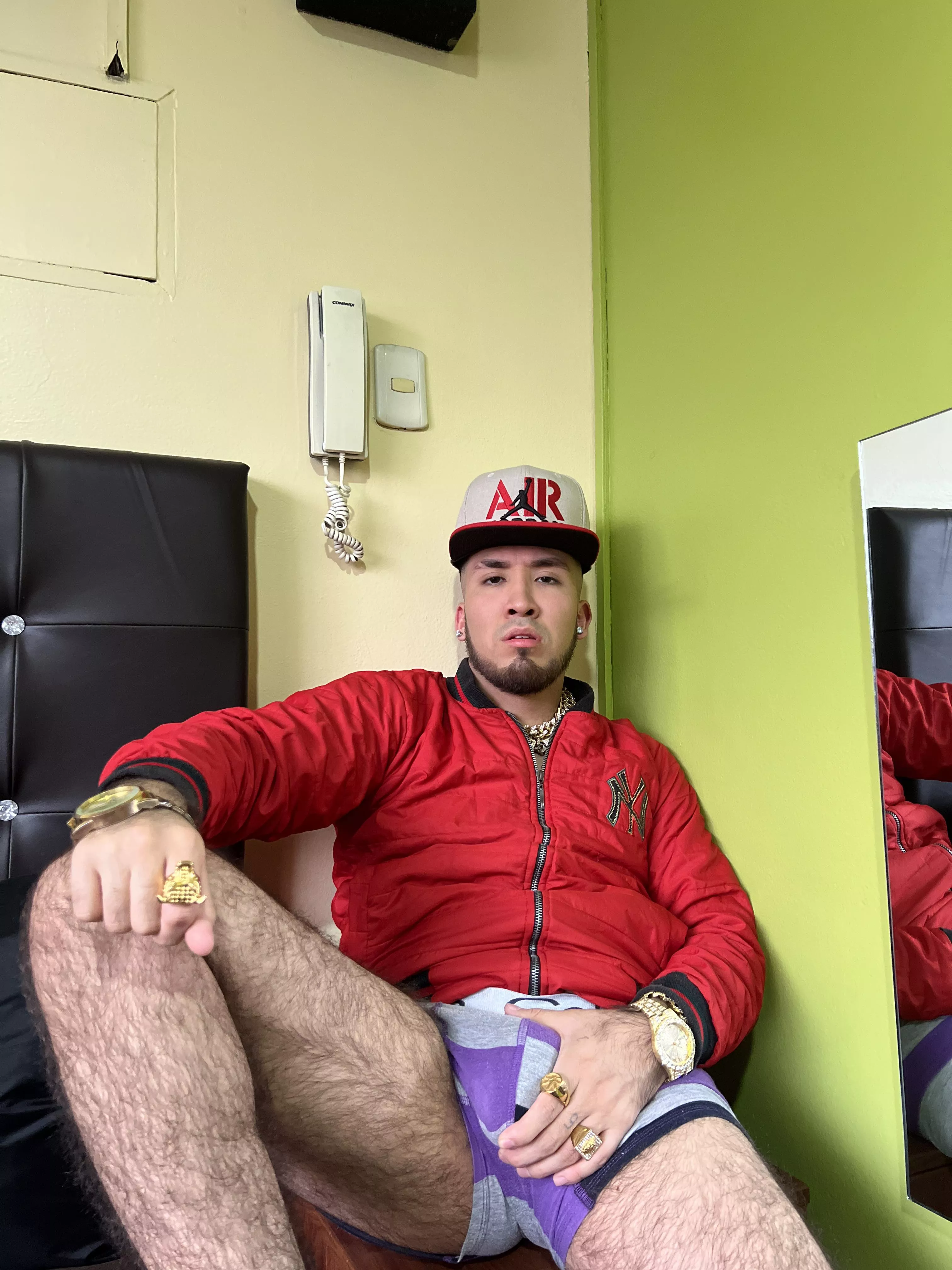 Im ready for the bitches to come for the package Ive got here haha hope you open your fucking mouth wide haha 