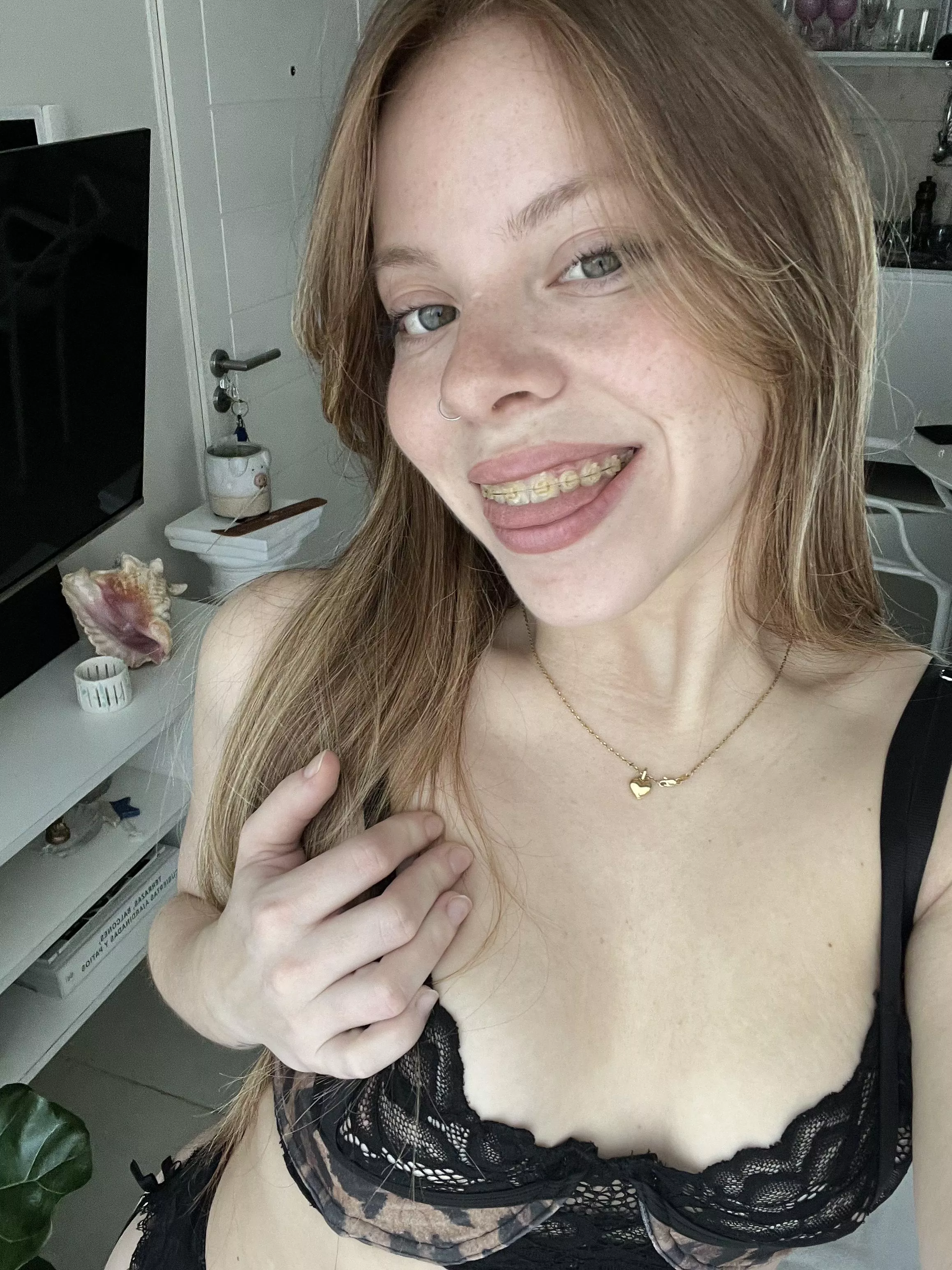 It's my first post here, hi baby