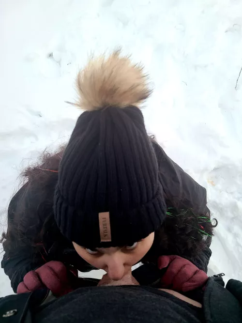 Just a blowjob in the snow
