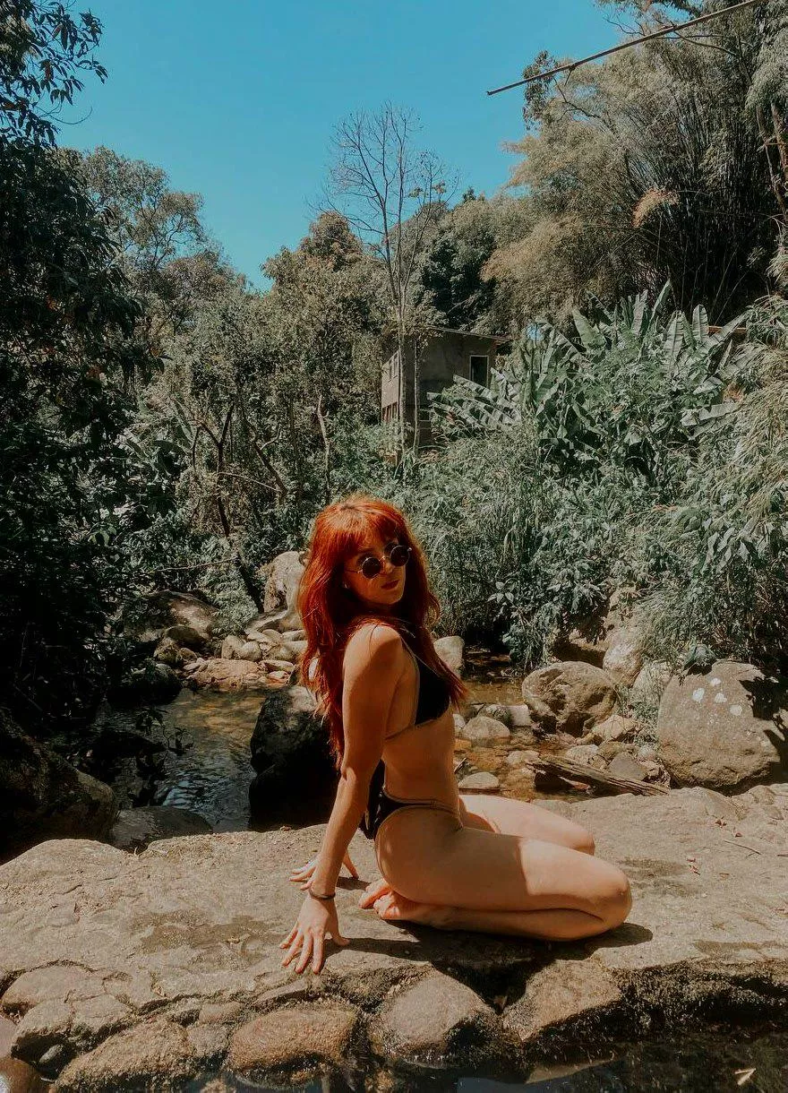 Just a cute redhead trying to catch your eye