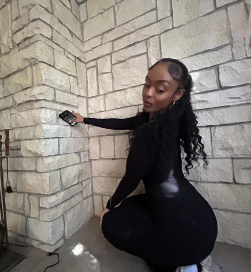 Just turned 18 ;) upvote and message for free stuff ;)