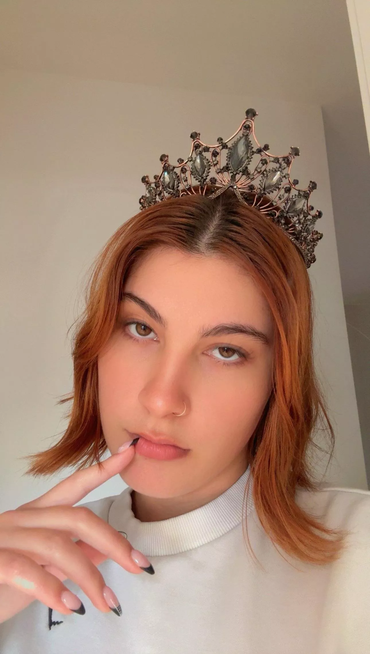 Kneel and recognize me as your Queen👑