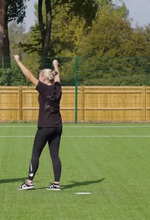 Look at how good her ass looks🤤🤤🤤