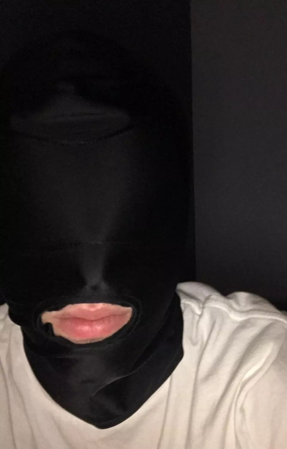 Looking for someone to sit on my face and pee down my throat n phx 5’5 23 120 lbs 