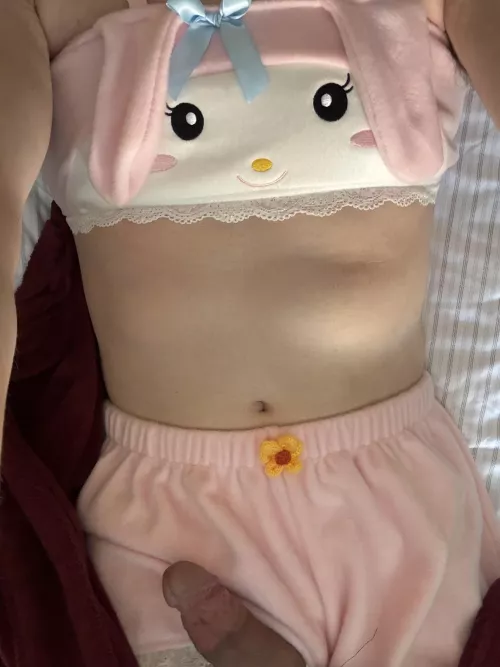 looks like someone caught their son femboying around