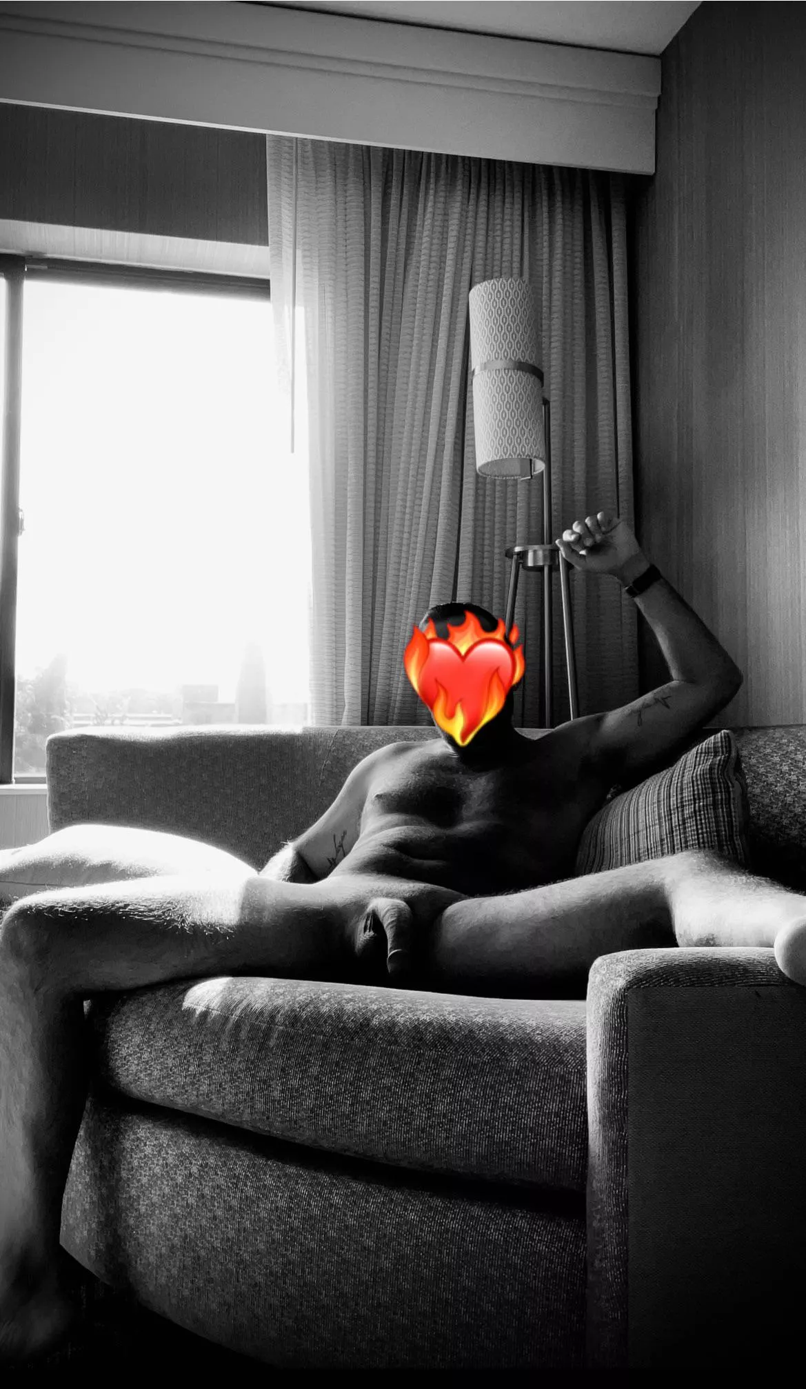 [m] Who enjoys being naked 24/7 in front of friends?