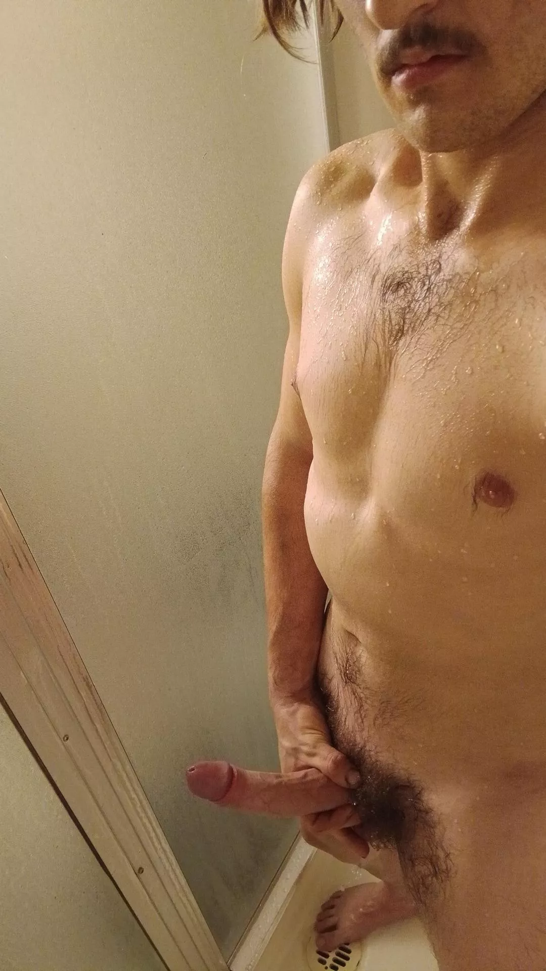 Male for hard fuck thick and fit (m)4 F or MF