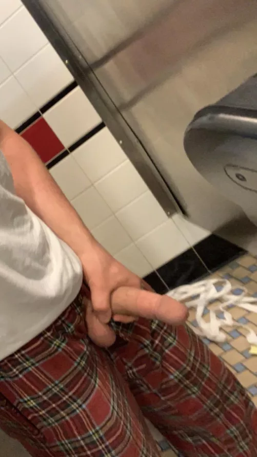 Meet me in the stall?