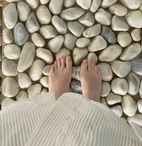 My fingers are so sweet right after spa treatments I'm sure