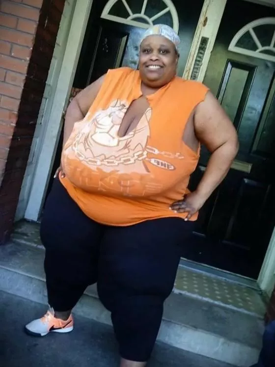 Packing some massive titties here!