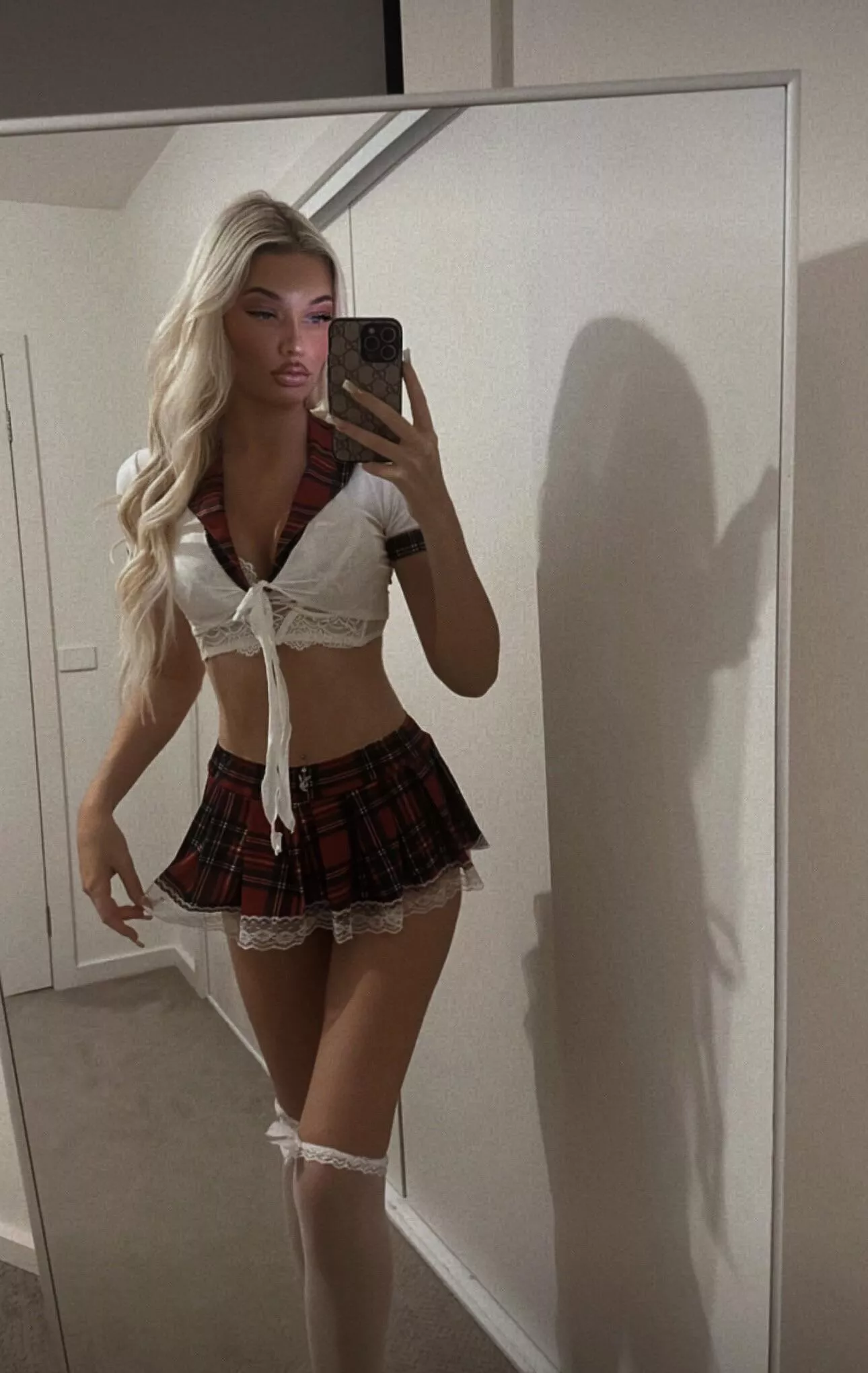 Ready to be your naughty girl 