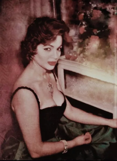 Sara Montiel in 60s