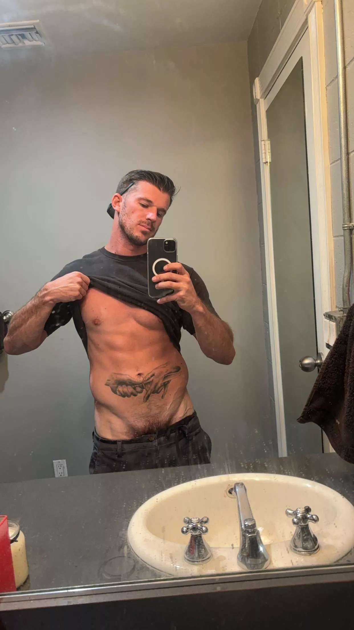 Since everyone liked my last dirty mirror pic so much…