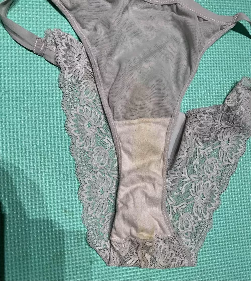 Sweaty wear from pregnant wife 