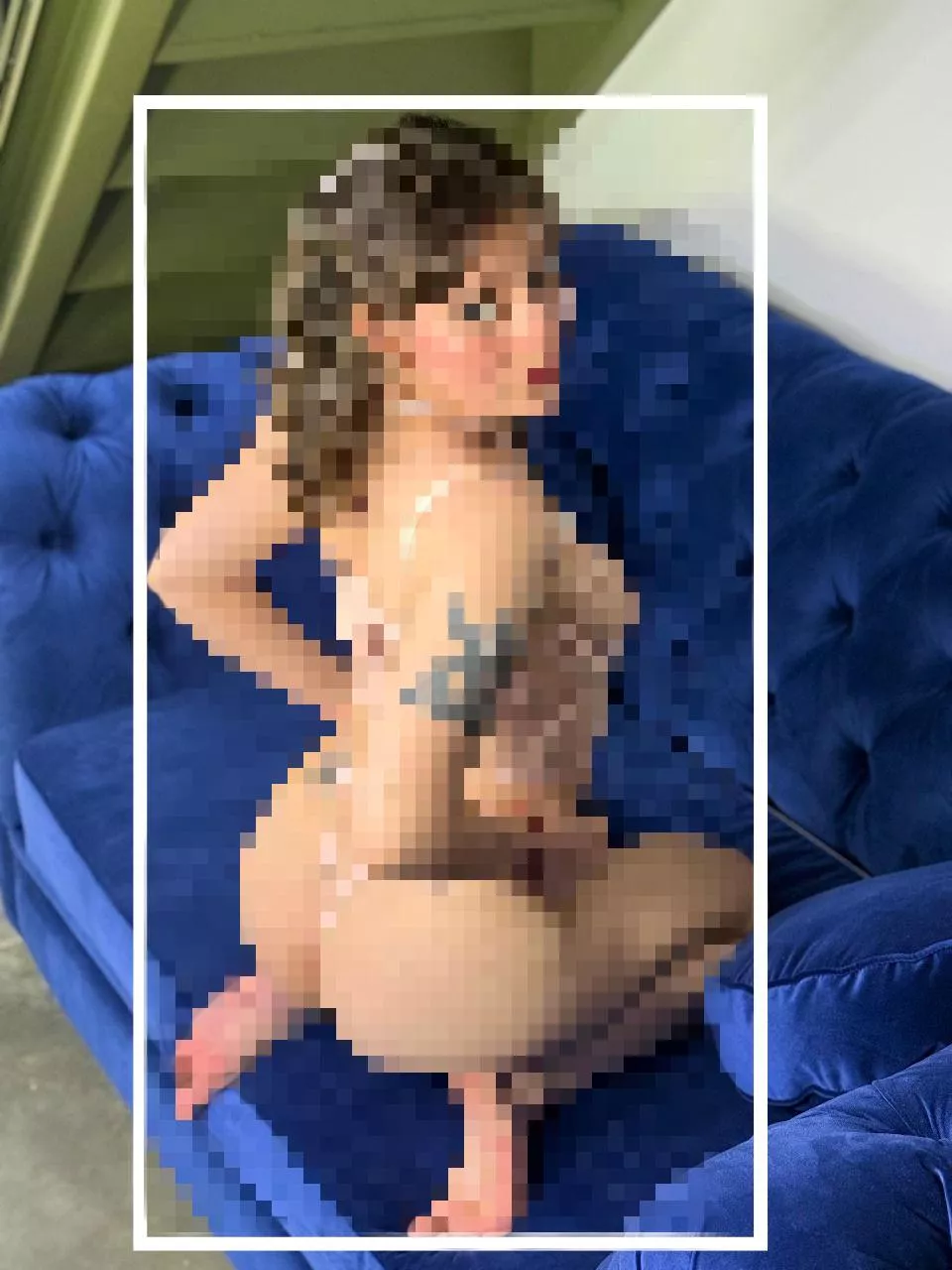 The white lines protect the eyes of the betas. Your eyes would melt without the lines. So, be grateful.