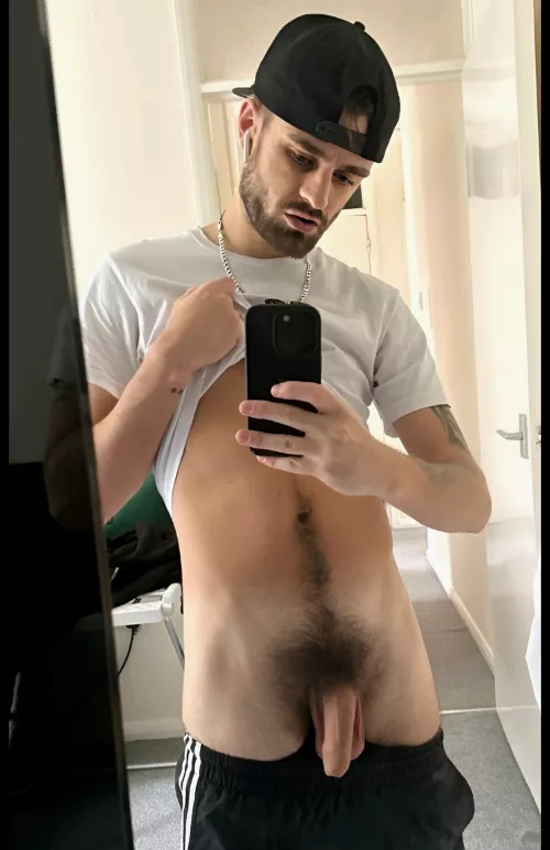 There's definitely a good patch of hair to grab onto 😉