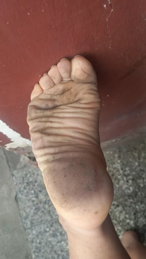 This is how I finish after a long day of cleaning. Can you help me clean them with your tongue?