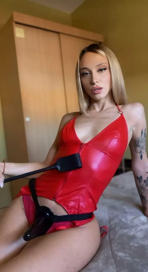 Time to worship your new mistress

