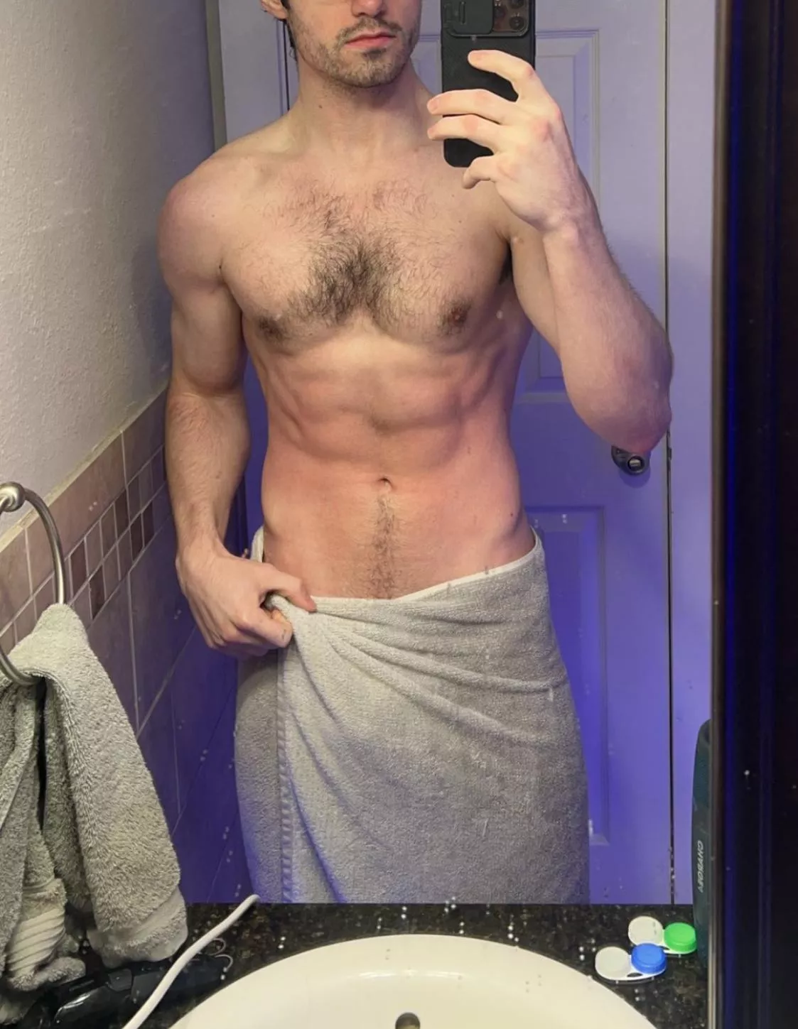 Top this jock ass... 22 cocky bottom bro for alpha cocky bro