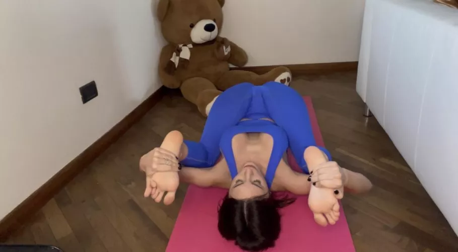 trying an extended version of the yoga plow pose, sooo relaxing (oc)
