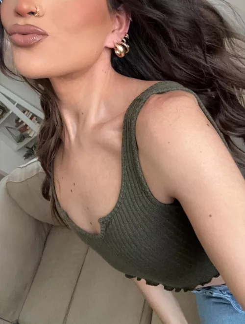 TS for Tall, Fit, CHILL dudes. DM only if cool to exchange face photos 