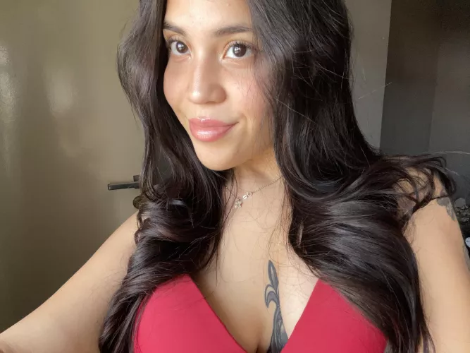 Want a new pup. want to fill my vaccant? Need to be addicted to be a loser and devoted for goddes