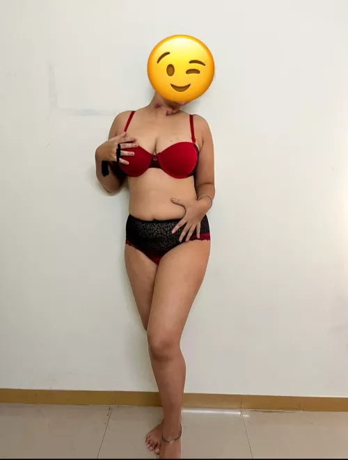 When your friend's Slutty girlfriend sends you this by mistake