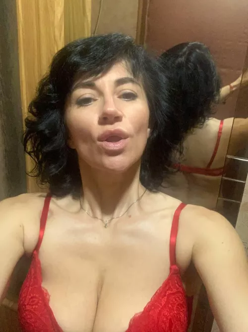 Will You Mess With A Mom In Her 40's