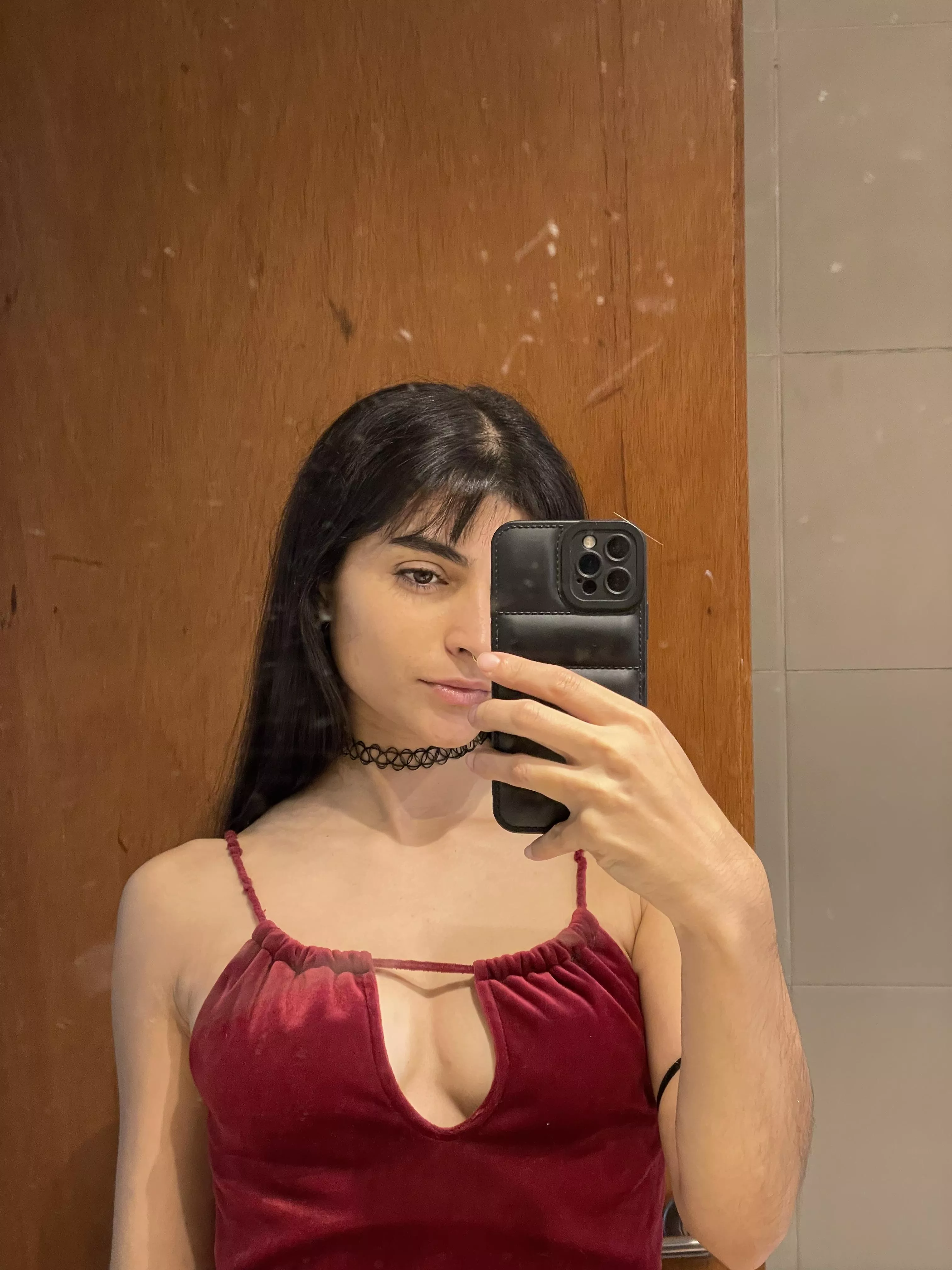 Would you give gifts to a bratty princess like me? 