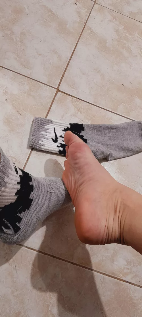 Would you kiss my feet after a day of training? 