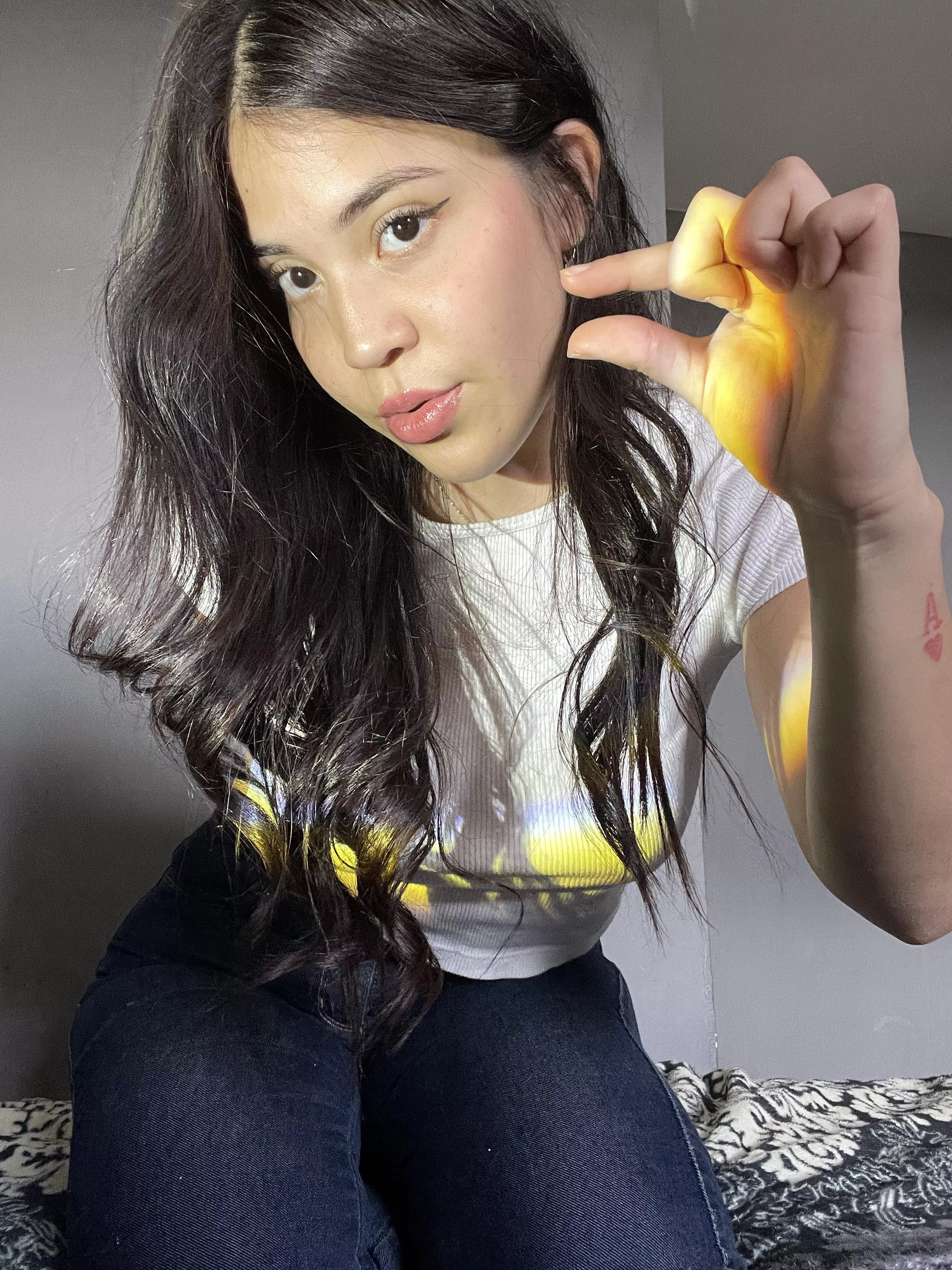 You are looking for a pretty brat to humillate you and drain all your money?