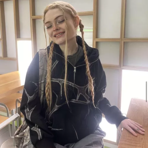 You ever called a 21year old British queen Daddy before babe?🇬🇧🤔💰