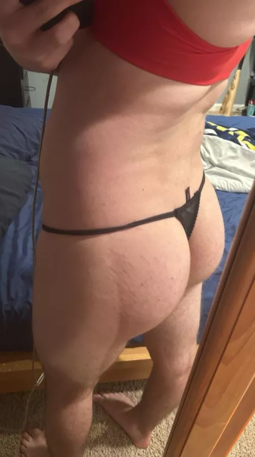 19 allendale/waterford femboy Had to bring this classic pic from the summer back 