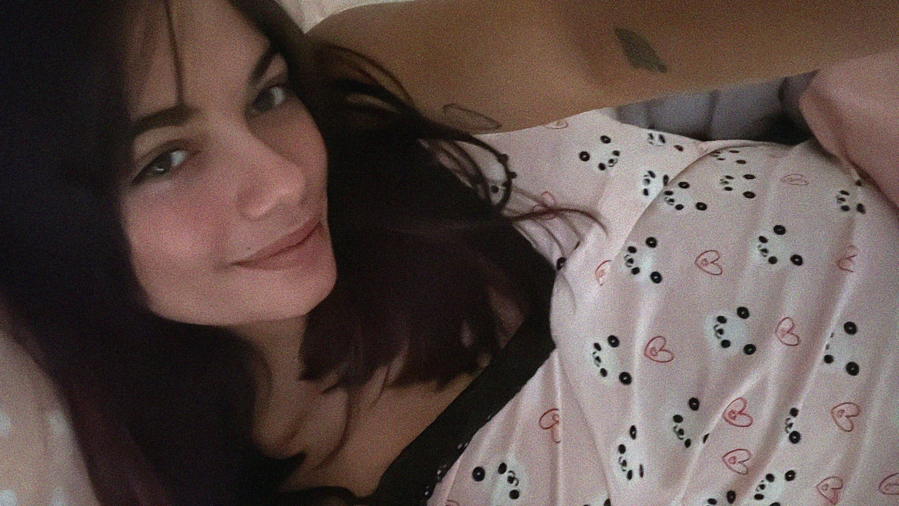 19 [F4M] Hi daddyy! ready to have some fun??