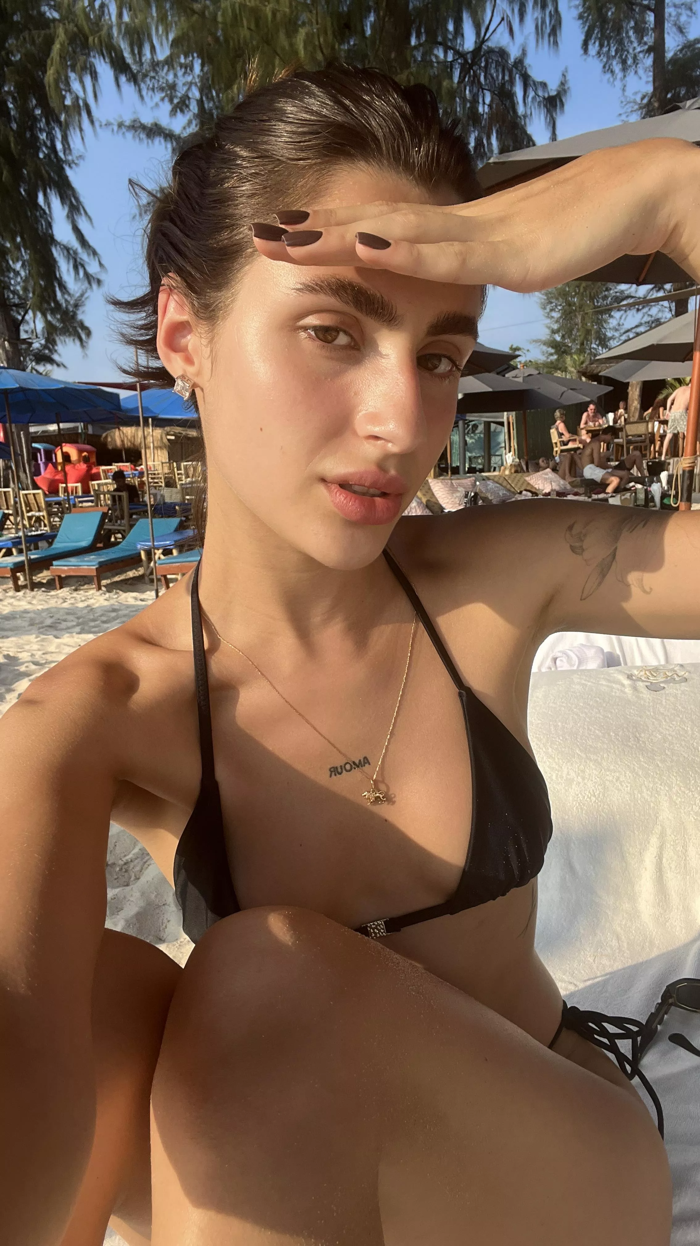 22[F4M] Did I look good in black?? 