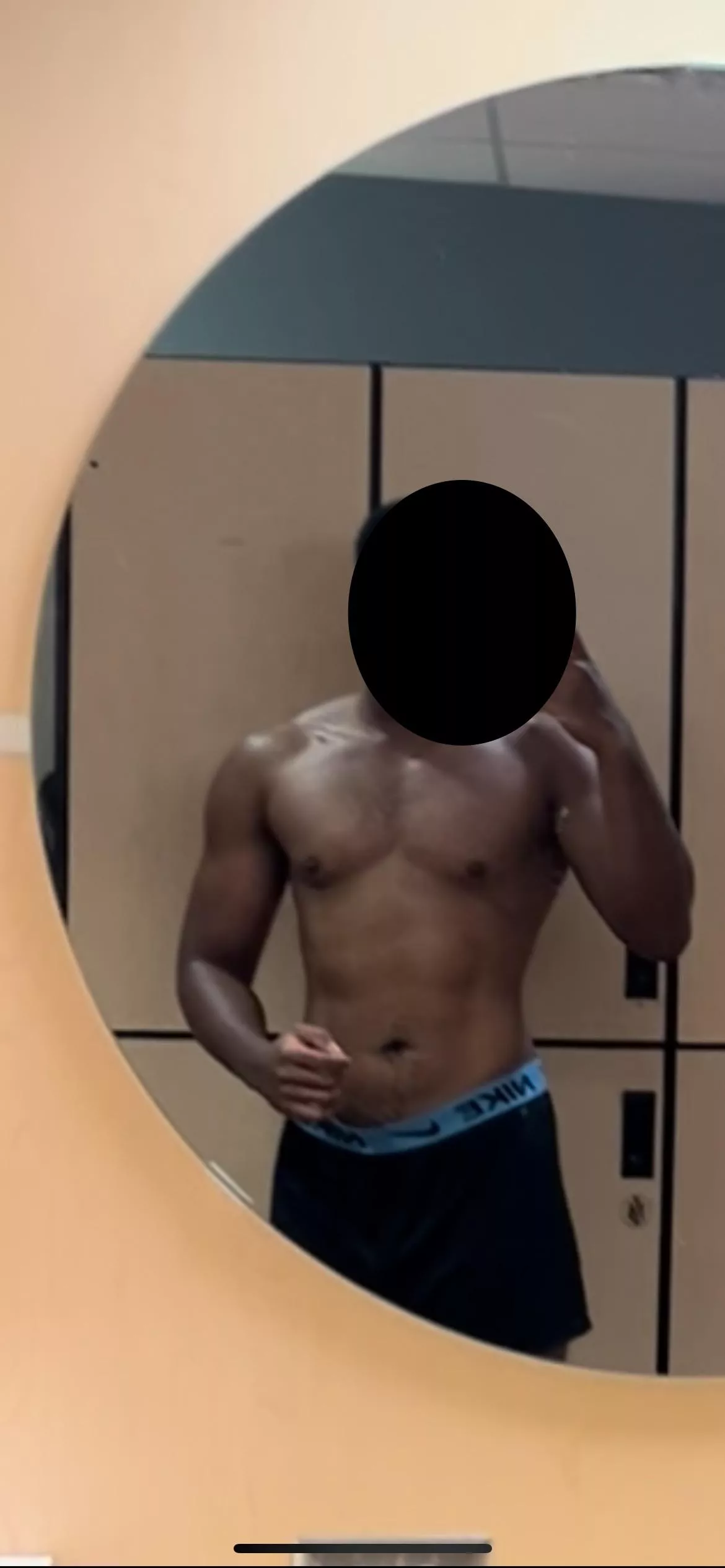 22M4M - need a hot guy who wants to make out and cuddle