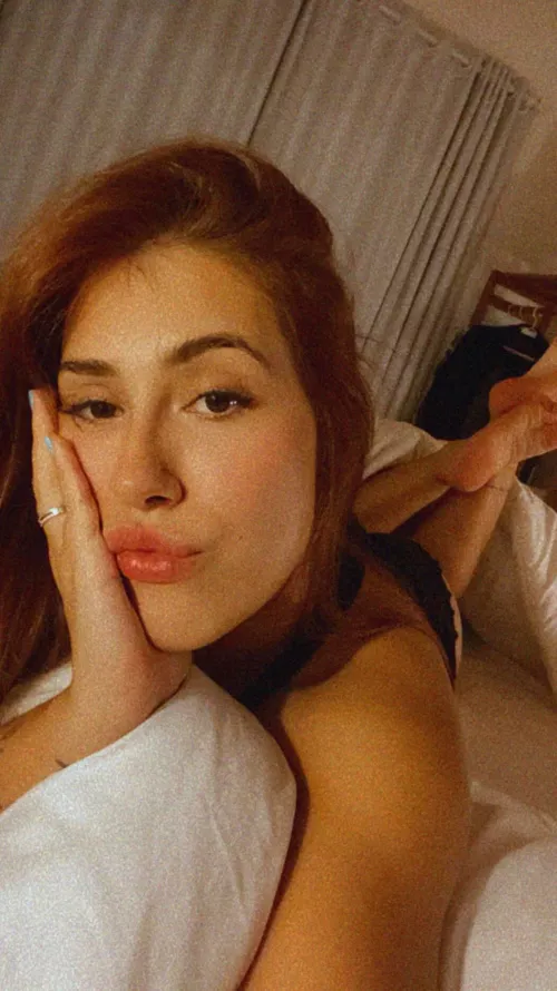 23 F4M Quite the homebody but wont say no to some fun invites
