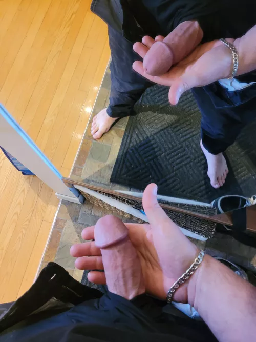 26yo will be in buffalo this weekend, looking for gloryhole fun!