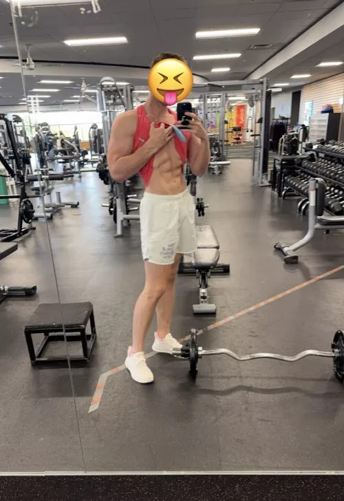 29[M4M/MF] Minneapolis - Fit FWB  Young professional sexy six pack guy looking to fool around with some other hot people. Live in S. Minneapolis.
29, 7c, 180lb. Like bro guys. Casual fun. Can host. Love curious straight boys.