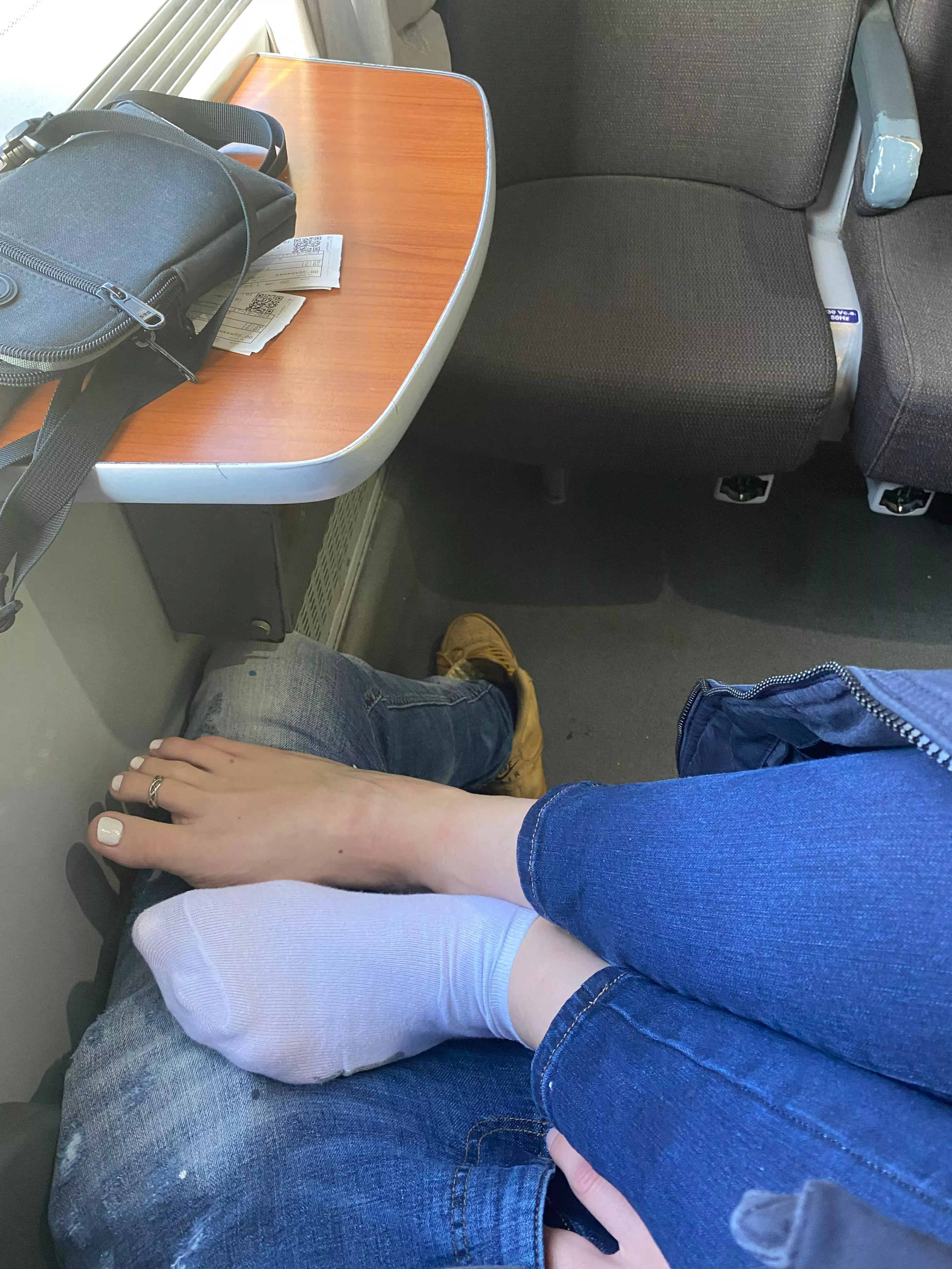 2hour trip by train, I definitely need a good massage 