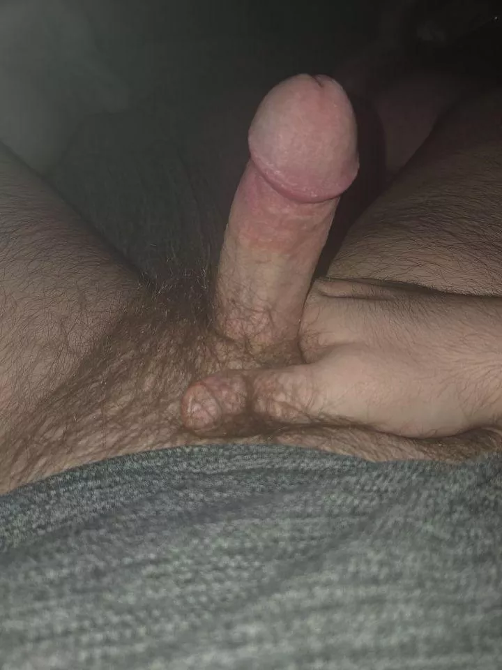 30 m4m looking to try topping a cute bottom for the first time
