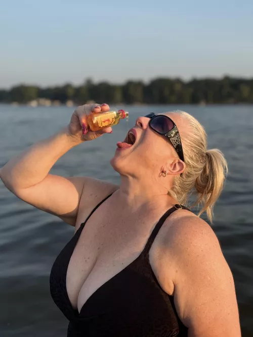 49 S.E. MI...shots on the lake ;)