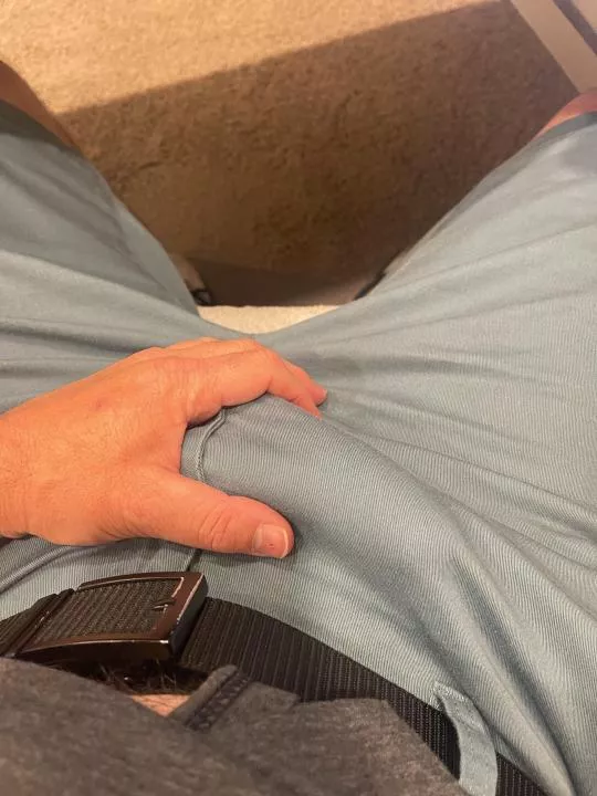 50 bi guy working late, Looking for like minded bi guys. Hit me up in private messages to chat