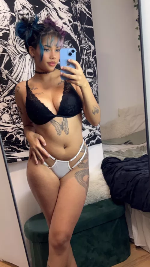 a thick and sexy chick is all you need