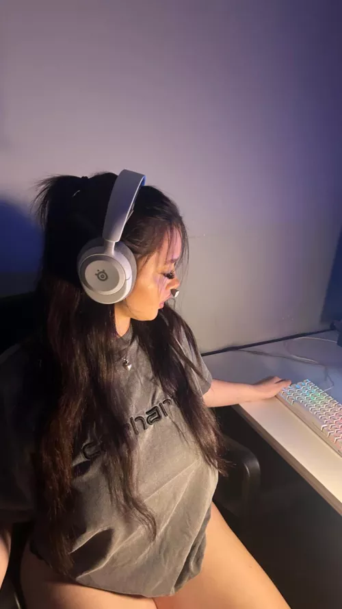 Anyone down for a game of Valorant?