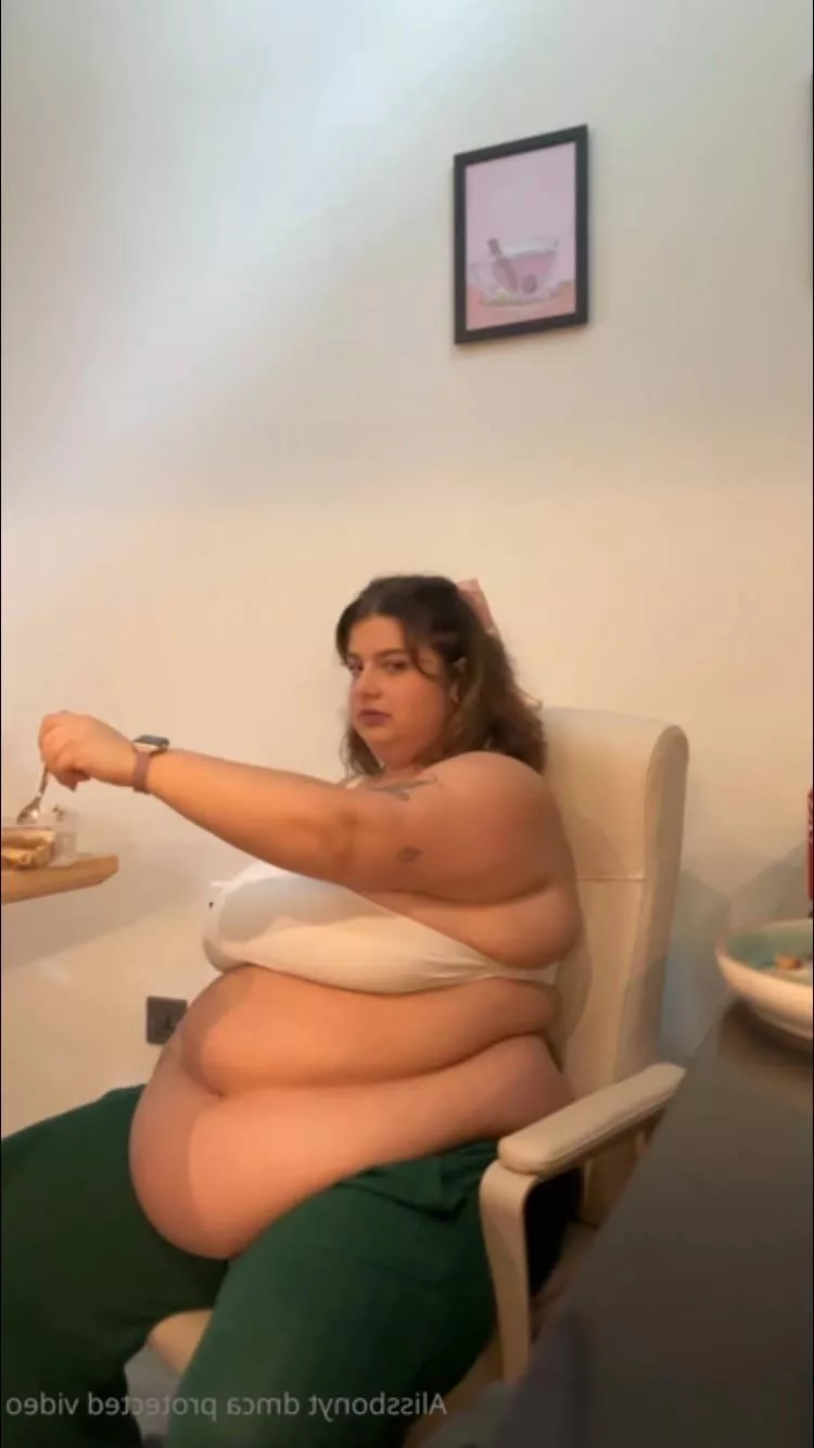 Anyone have this vid?