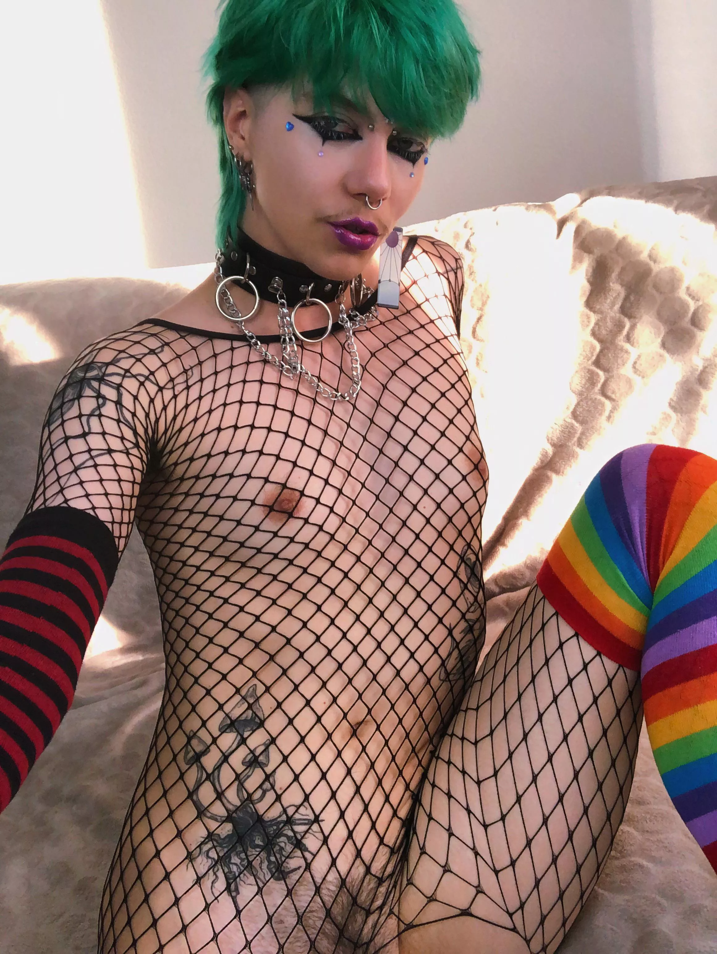 Are you into small enby tits?