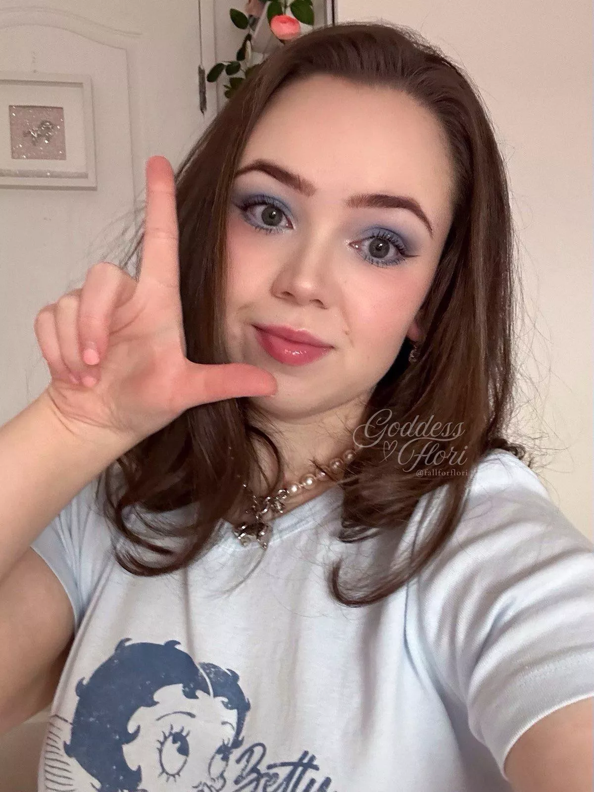 Beg me to take your loser cash 😇🤍✨