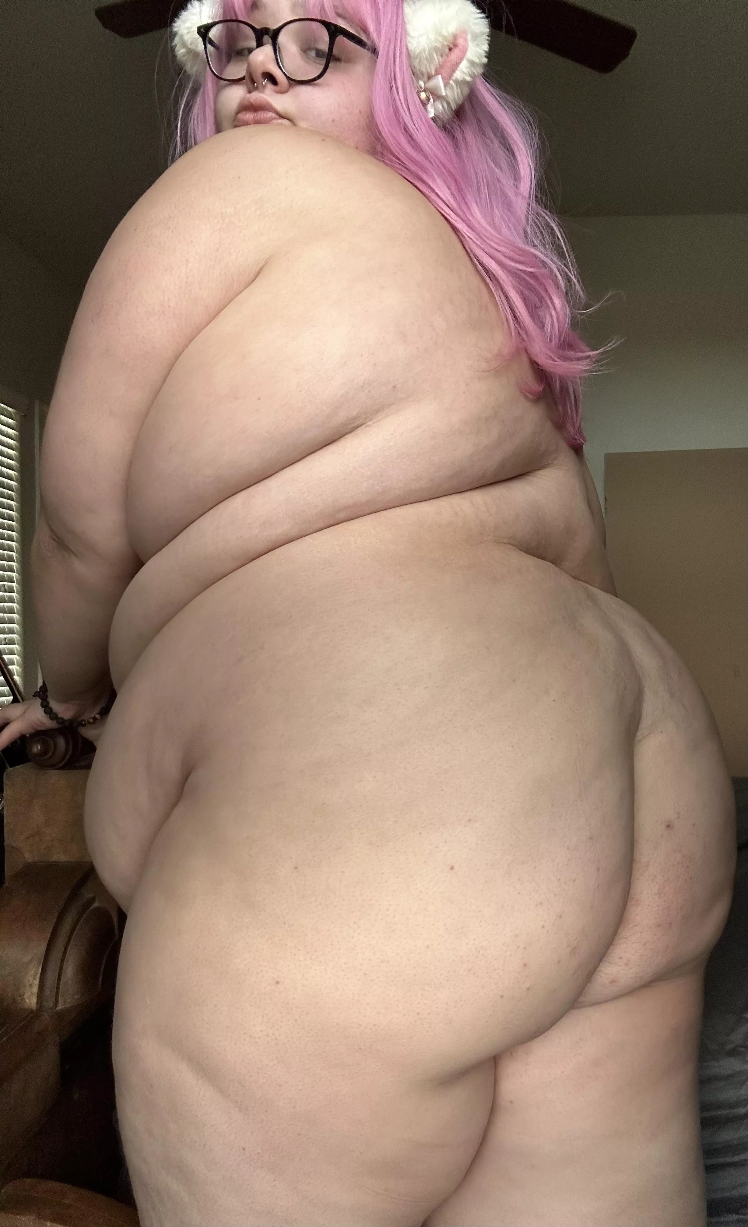 bend me over so you can come play with this kitty