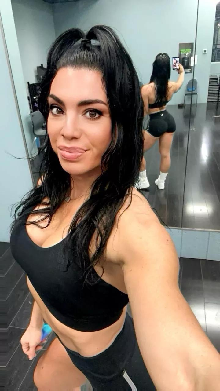 Can you tell I squat every day?
